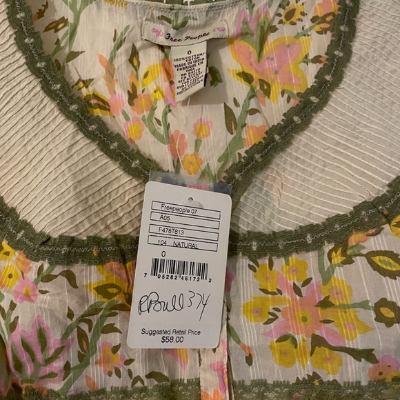 New with tags- Free People top - Picture 2 of 6